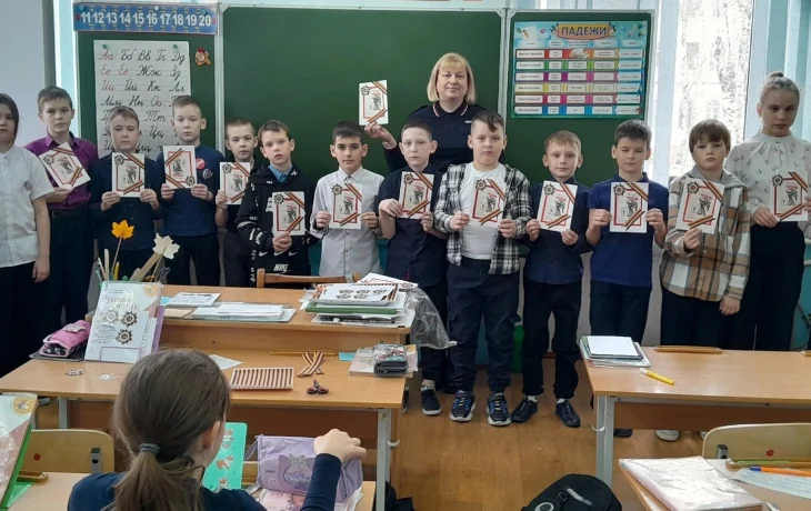 В Кизеле прошел мастер-класс для школьников, посвященный празднованию 9 мая В Кизеле прошел мастер-класс для школьников, посвященный празднованию 9 мая