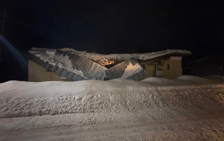 В Александровске обрушилась крыша многоквартирного дома: жителей эвакуировали