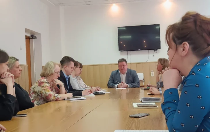 Благоустройство города: план действий по очистке и улучшению общественных пространств Благоустройство города: план действий по очистке и улучшению общественных пространств