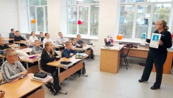 Госавтоинспекторы провели встречи со школьниками Кизела