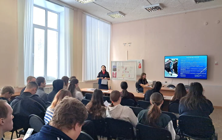 В Кизеле сотрудники полиции рассказали студентам техникума о своей службе