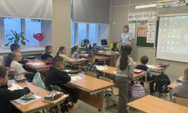 Сотрудники полиции провели встречу со школьниками в рамках &laquo;Недели подростка&raquo;