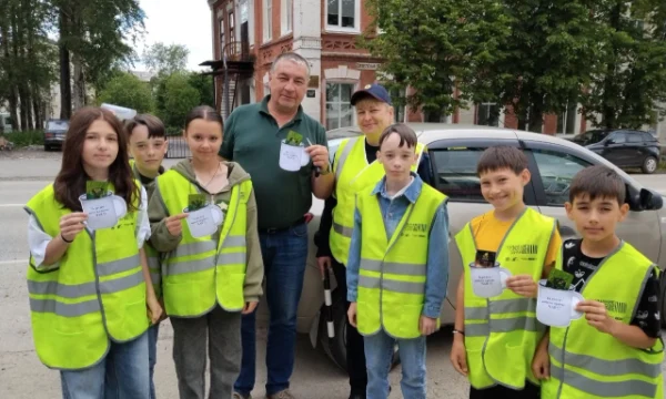 Юные инспекторы движения провели антиалкогольную акцию для водителей